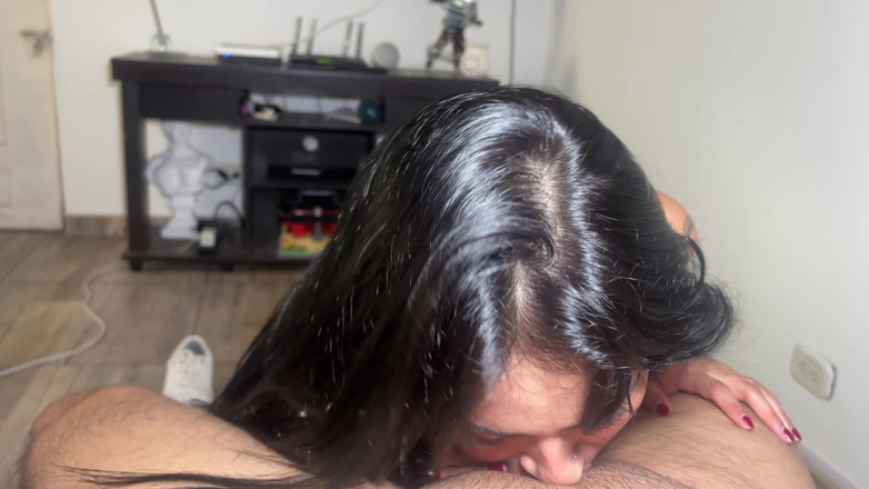 cxlila: Amateur Public Pickup: Latina Fan with Pornhub Backpack Gives Deepthroat...