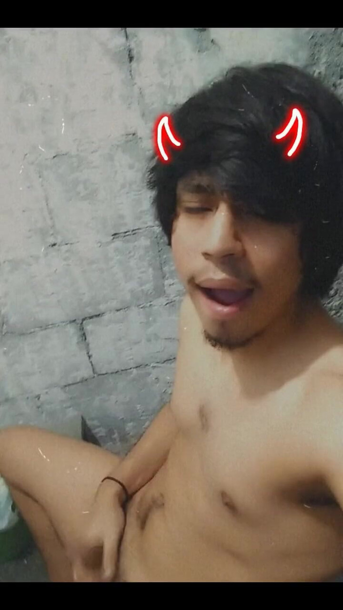 AlexAlejandro13: Diavoliță sexy ca în iad