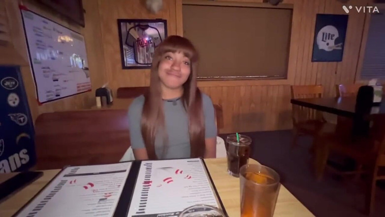 Fijii pornbox: 후배위 스타일에 불을 붙인 후 랜덤 팬에게 흑인 대물 자지 따먹는 십대