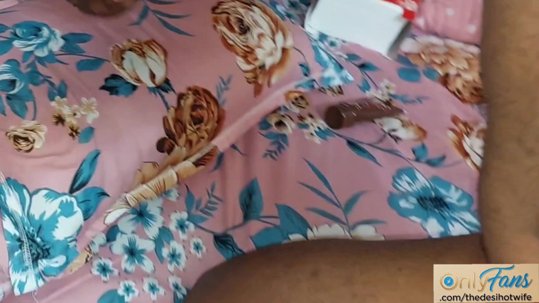 TheaDesiHotwife: Femdom footjob, ngón tay qua đường lỗ hậu và đụ