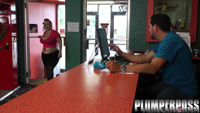 Plumper pass: BBW Bunny Bowls for Big Dick
