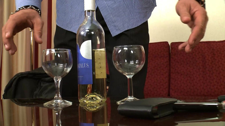 MILF and Big Wet Tits XXX: Procace Bionda MILF Sedotta E Trapanata Appassionatamente