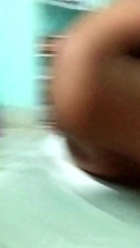 Video sex tự quay tại nhà Ấn Độ với người bạn