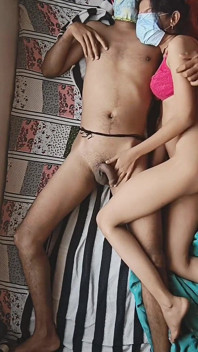 Desi süßes bhabhi mit Devar vollständiges video