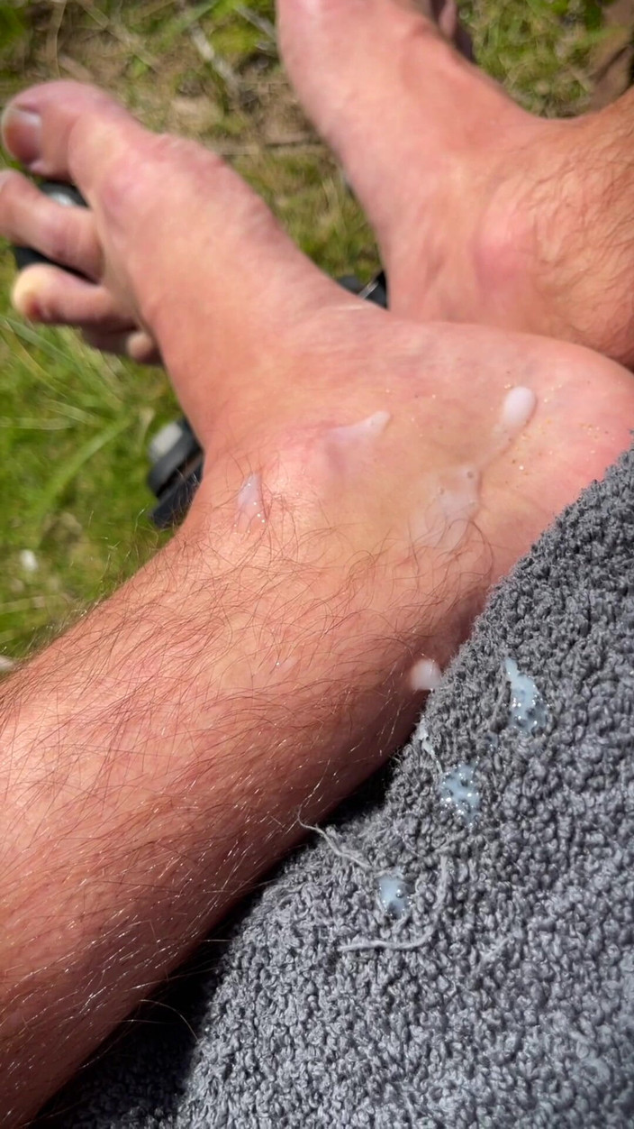 NakedFoxx: Awam berisiko melancap dan pancutan mani di Pantai