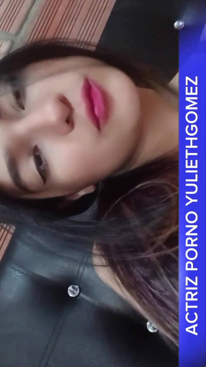 Yulieth Gomez: Соло тинки-латины