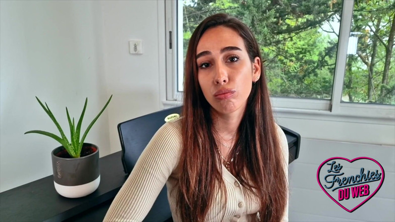 The Frenchies of the web: Camila, una joven minx no tan tímida, quiere ser follada