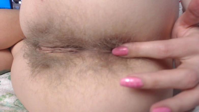 Risky Hairy Couple: Futai foarte aproape cu degetul cu curul păros