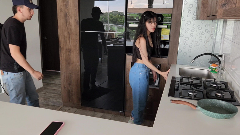 Jopy sex: The Plumber Fucks His Boss's Daughter