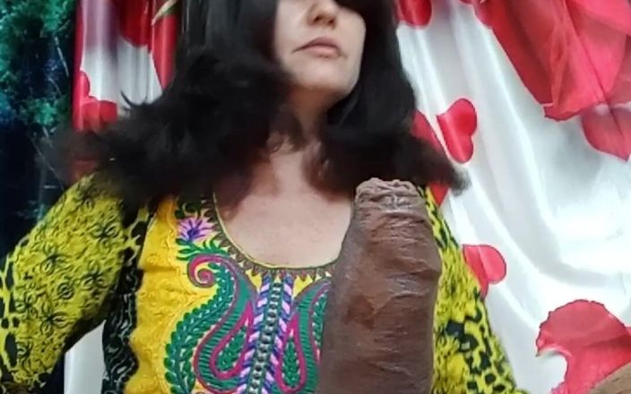 Bolly Karma: Chica super sexy sexualmente excitada