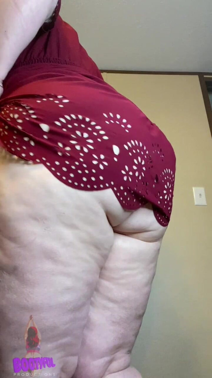 BellaBlast: Kompilace prdů - obalte rty kolem tohoto zadku