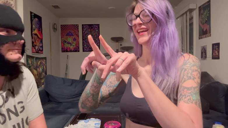 Peppermint Giantess: 67 велетень отримує довгий укус пальцями