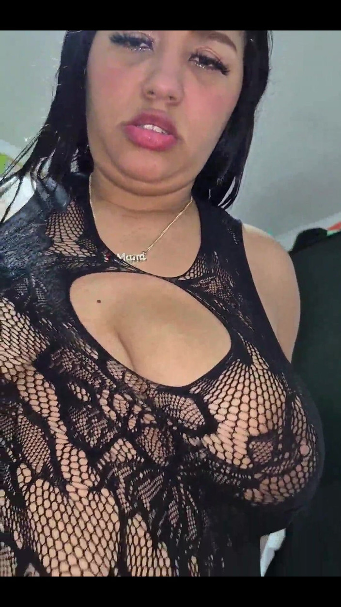 Pikaa6: Pakar dalam menghisap zakar awak dan mengepam susu awak, saya...