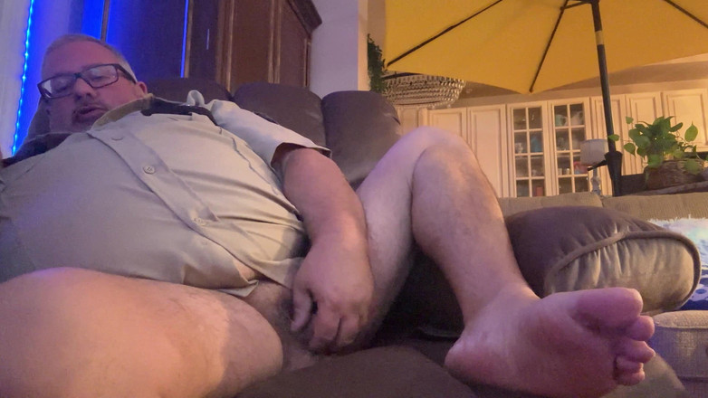 Hand-Free-Daddy-Chub: Polisi Indiana hawkins terjebak di dunia terbalik