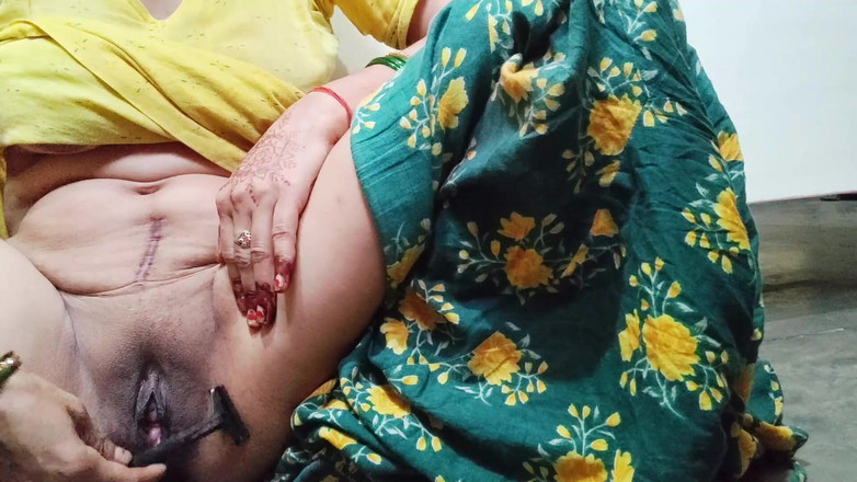 Your Puspa: Buceta limpa raspada indiana menina