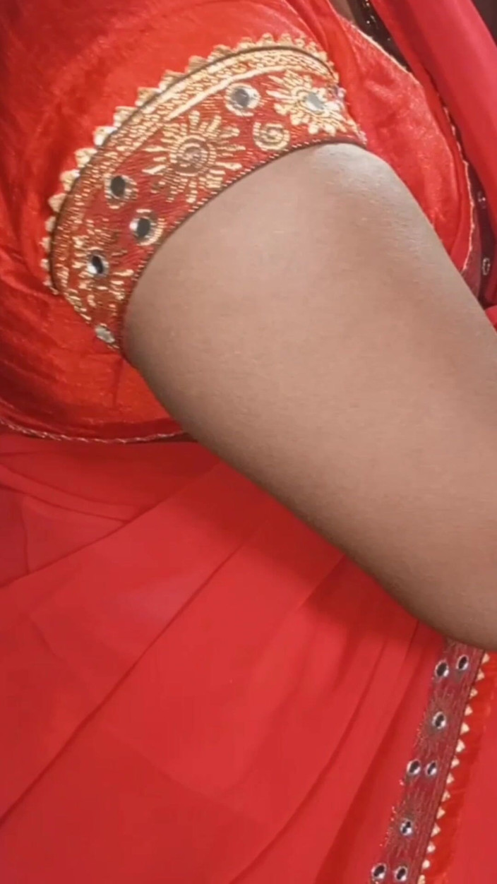 YangZi 69: Anh kế hói của tôi muốn đụ tôi trong saree đỏ