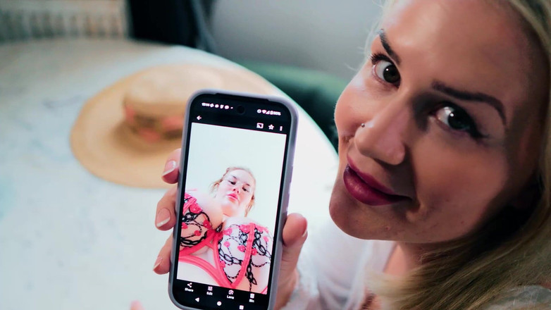 JessieHH: Üvey anneleri çıplak buldun! Sabit disk