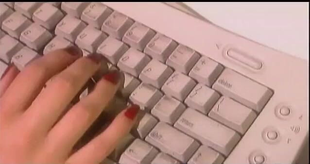 Perfect Porno: Güzel çapalar zengin adam tarafından derinden sikiliyor