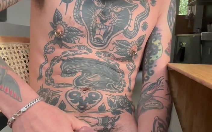 Stallion papi: Jerking with My Own Porn Is Amazing