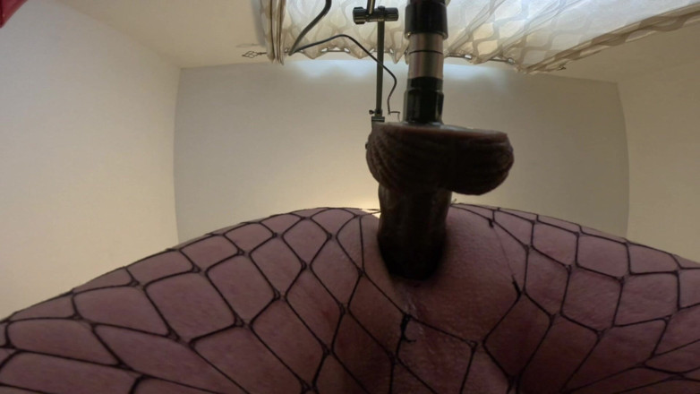 Mia Abbott: Crossdresser Moans