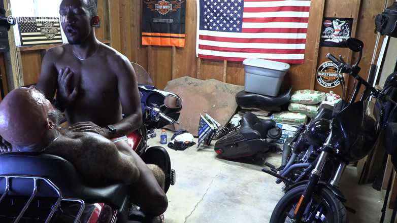 MasculineJason - Jason Collins: tanpa kondom antara kaum di Harley saya