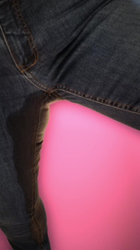 Juicydream - Encharcado e mijado! Nós mijamos em meus novos jeans juntos