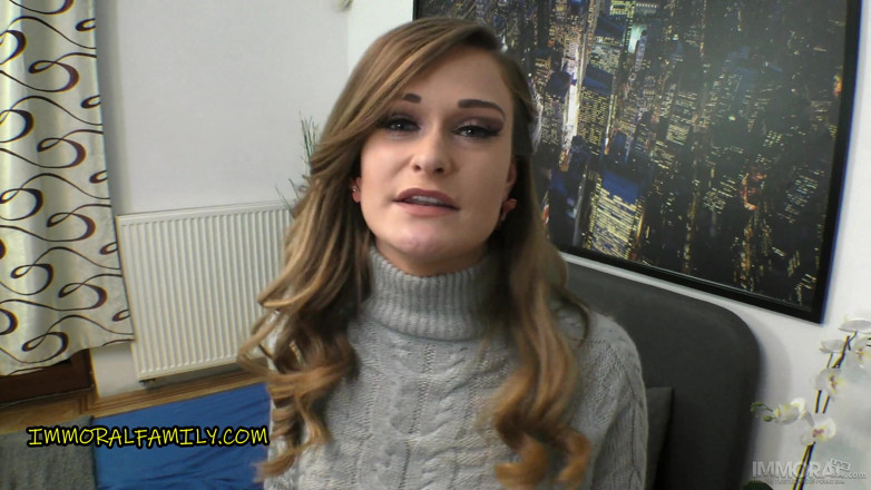 Immoral Family: Bratty British babe goes to the history museum with her...