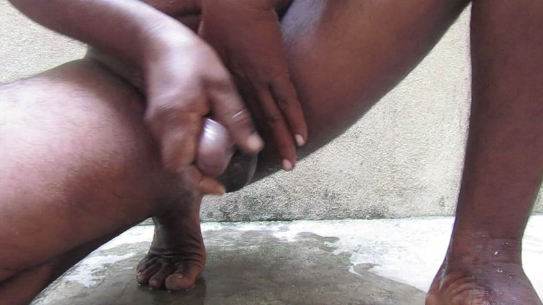 Tamil x cock: Matura pelosa indiana pelosa toglie i capelli dopo la masturbazione...