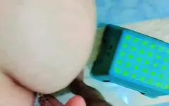 Primeira vez quente meia-irmã fode anal em banheiro muito duro