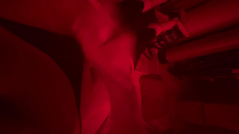 ImmensePeach843: Éjaculation dans un legging