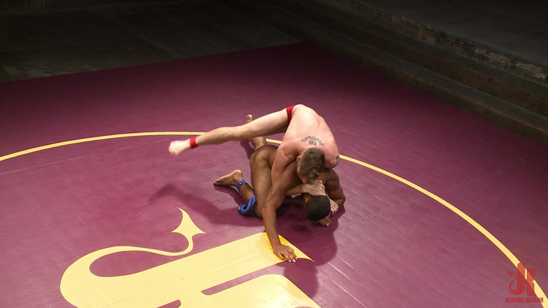 Kink Men Classics: Mike Maverick assume Sebastian Keys