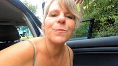 SweetSusi: Cizinčí penis vyfouknutý v případě poruchy auta