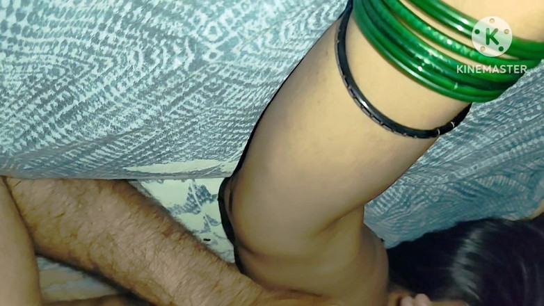 Lustykajolbhabhi: 그녀의 보지를 따먹어