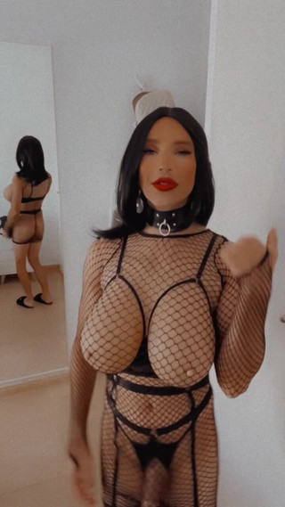 Sissy Slut Brianna: Tôi trông ngây thơ, nhưng bạn nên thấy suy nghĩ...