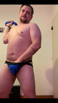 It Was Inspiring to Work Out Watching Porn. Spoiler: I End up Jerking off
