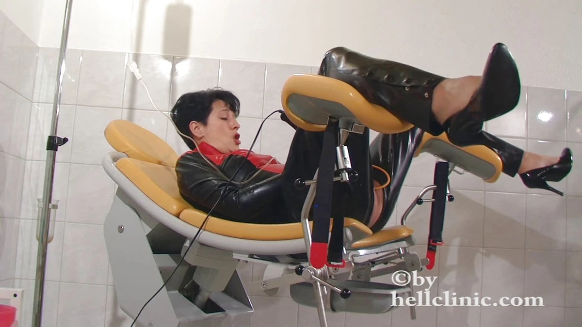 Bladder Enema with Catheter in Rubber by Rubber & Clinic Studio - 1ATOYS: Gyno Fetish, Austrian, Medical, Doctor, Game Porn | Faphouse