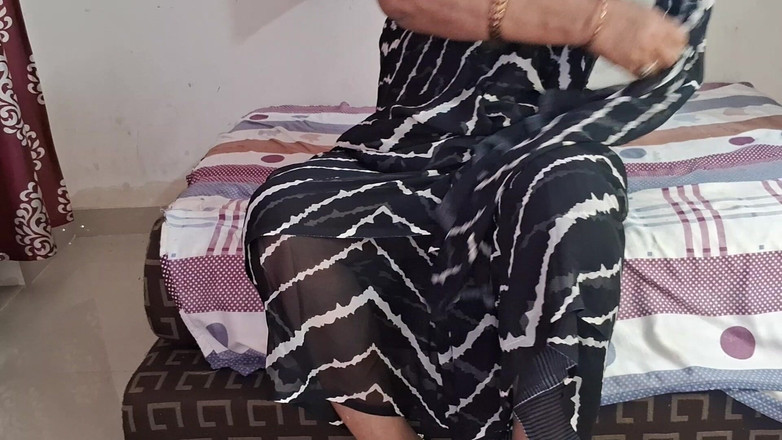 TABOOBREAKERS: Assaggia, il mio delizioso look nettare in saree nero