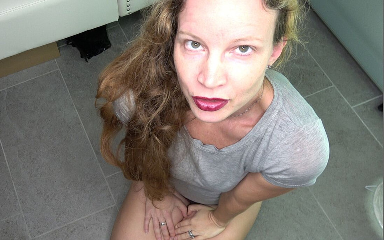 Blowjob Deluxe! (Annika Rose)