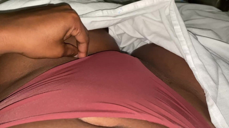 olivercastelistar: Registro la mia vicina che si vedono dopo la colazione