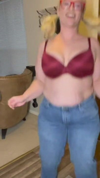 BBW Dancing Queen Shows off Her Jiggly Fat Body