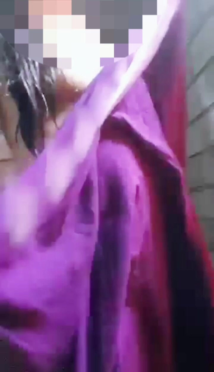 Astriana88: Pesona Janda Desa Numpang Mandi