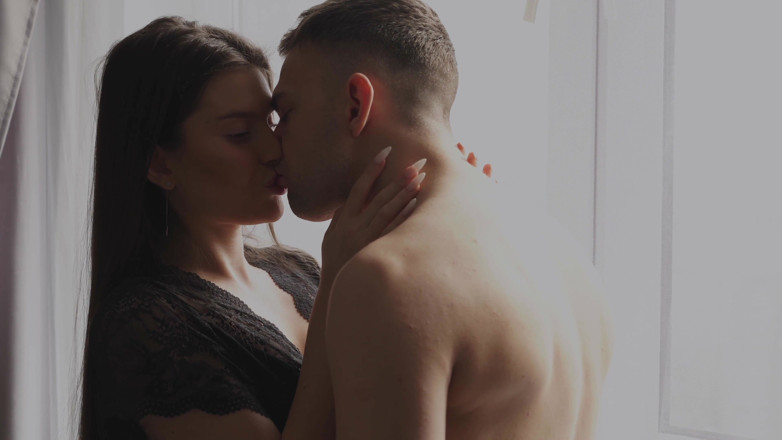 Stefany Kyler: Sexo casero sensual