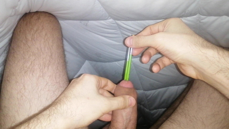 AlexDeSad: Ich führe Pinsel in meinen Penis. Harnröhrendehnung