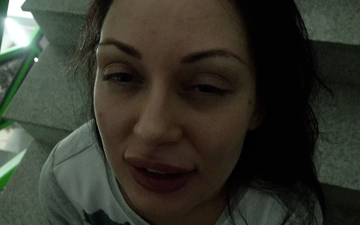 Romanian Girls: ホテルの階段でロザリーナ・ラブとセックス