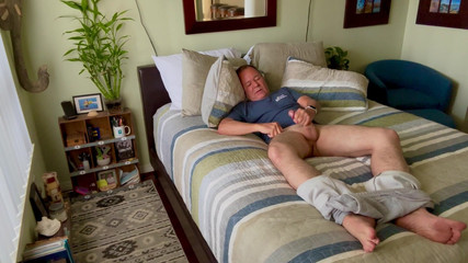 Barefoot Blake: Stroke 'em, pokud máte kluky