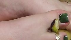 Mistress Controls Feet and Banana: No Voice