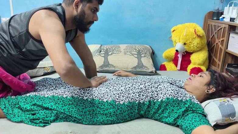 Vaigavarun Feet romance: Mallu Wife Pussy Rub and Kissing with Boobs Press and...