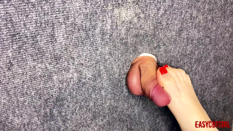 AnnyCandyPainboy: Ich nahm eine Nahaufnahme von GloryHole - versohlt meine Füße auf...