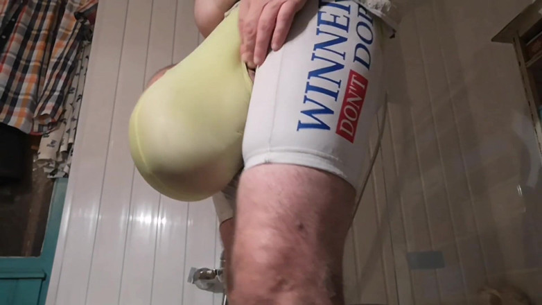 Monster_Meat_: Ігри з писанням, веселощі з презервативом!!