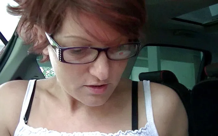 Popp Sylvie: Shopping mall fuck